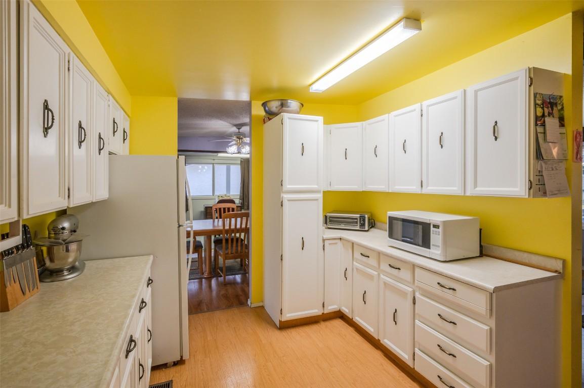 









824


Birch

Street,
Okanagan Falls,




BC
V0H 1R0

