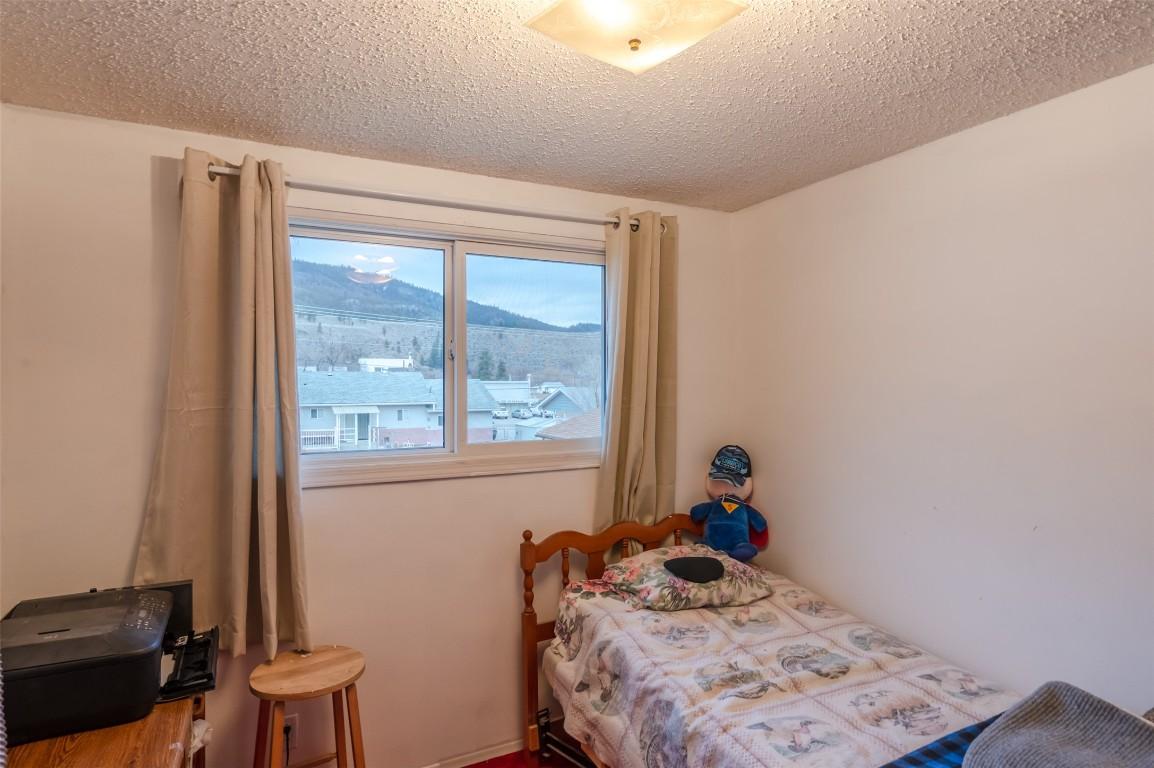









824


Birch

Street,
Okanagan Falls,




BC
V0H 1R0

