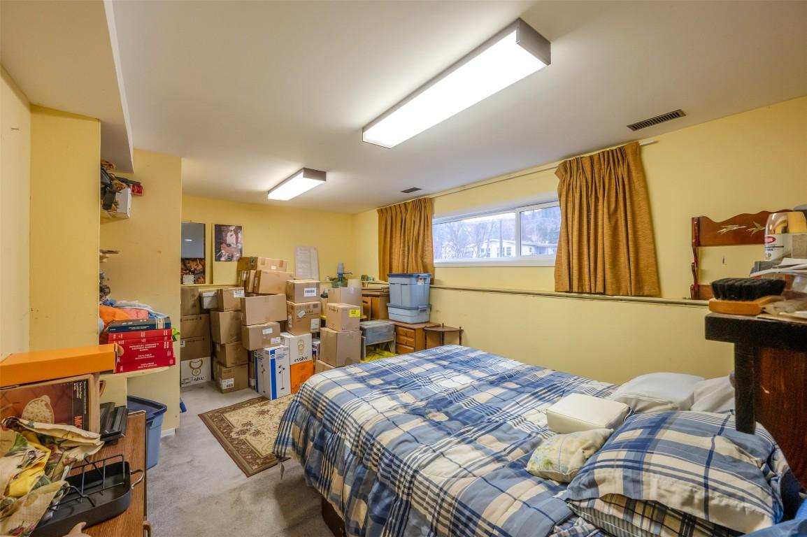 









824


Birch

Street,
Okanagan Falls,




BC
V0H 1R0

