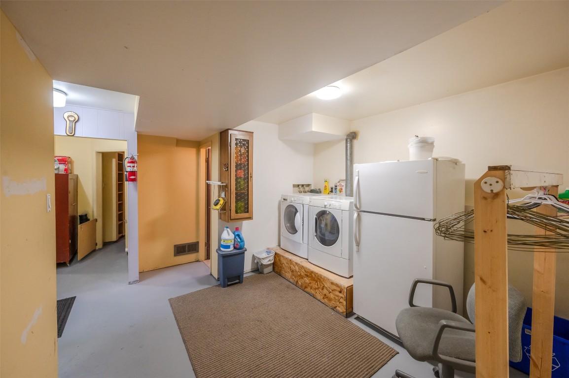 









824


Birch

Street,
Okanagan Falls,




BC
V0H 1R0

