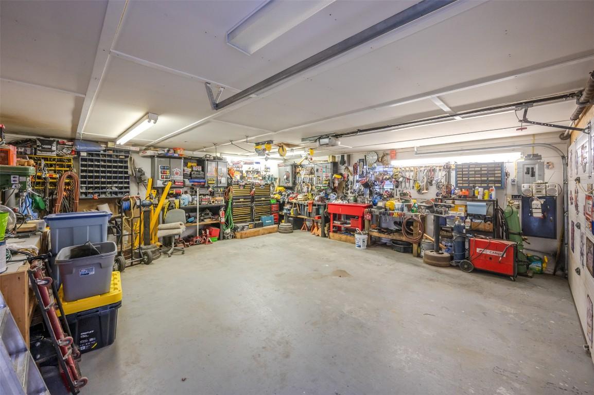 









824


Birch

Street,
Okanagan Falls,




BC
V0H 1R0

