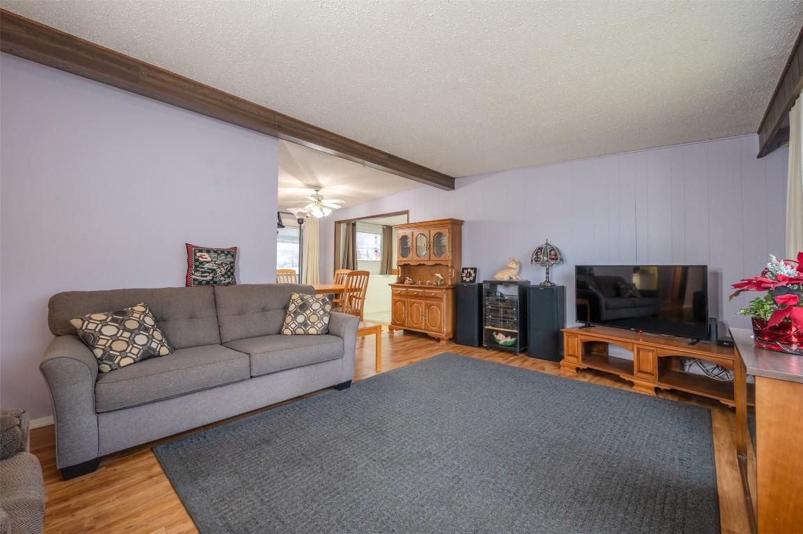 









824


Birch

Street,
Okanagan Falls,




BC
V0H 1R0

