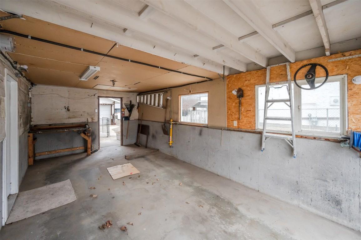 









824


Birch

Street,
Okanagan Falls,




BC
V0H 1R0

