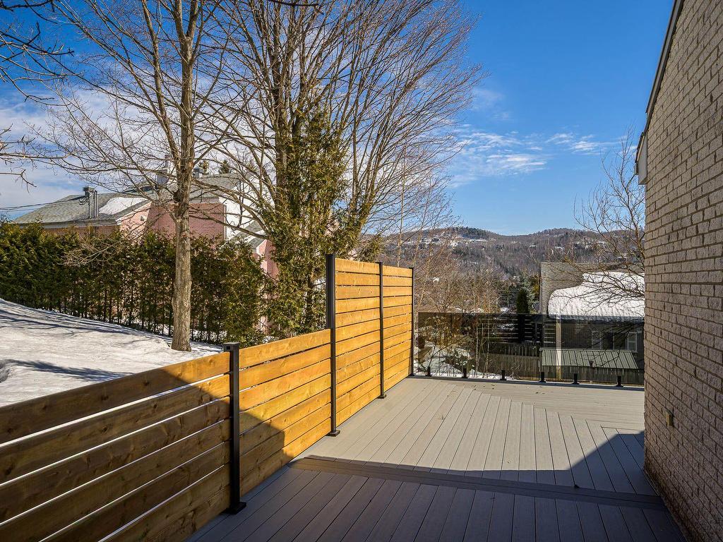 









541


Rue Principale

,
Saint-Sauveur,




QC
J0R1R5

