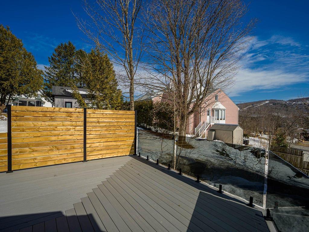 









541


Rue Principale

,
Saint-Sauveur,




QC
J0R1R5

