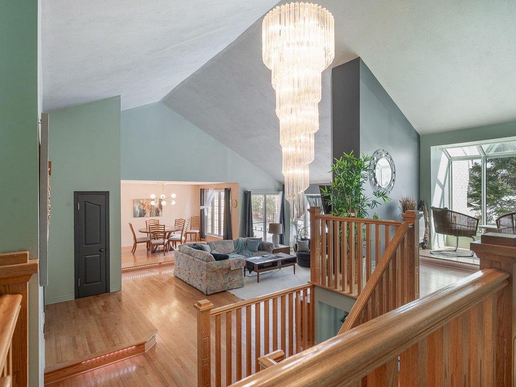 









541


Rue Principale

,
Saint-Sauveur,




QC
J0R1R5

