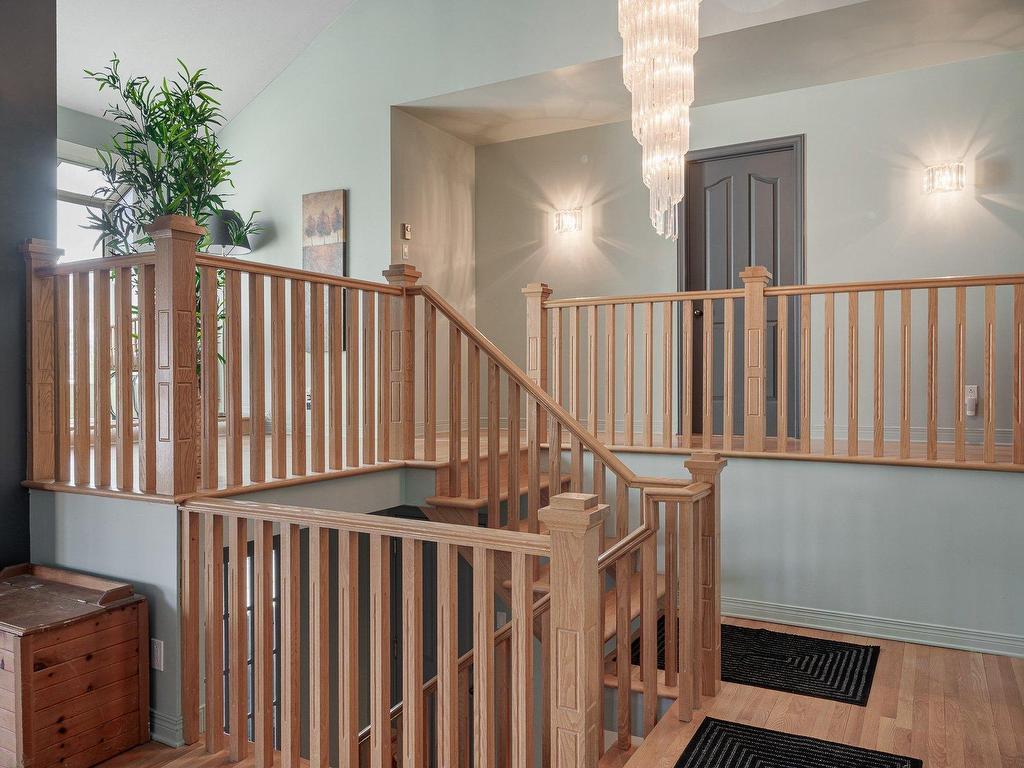 









541


Rue Principale

,
Saint-Sauveur,




QC
J0R1R5

