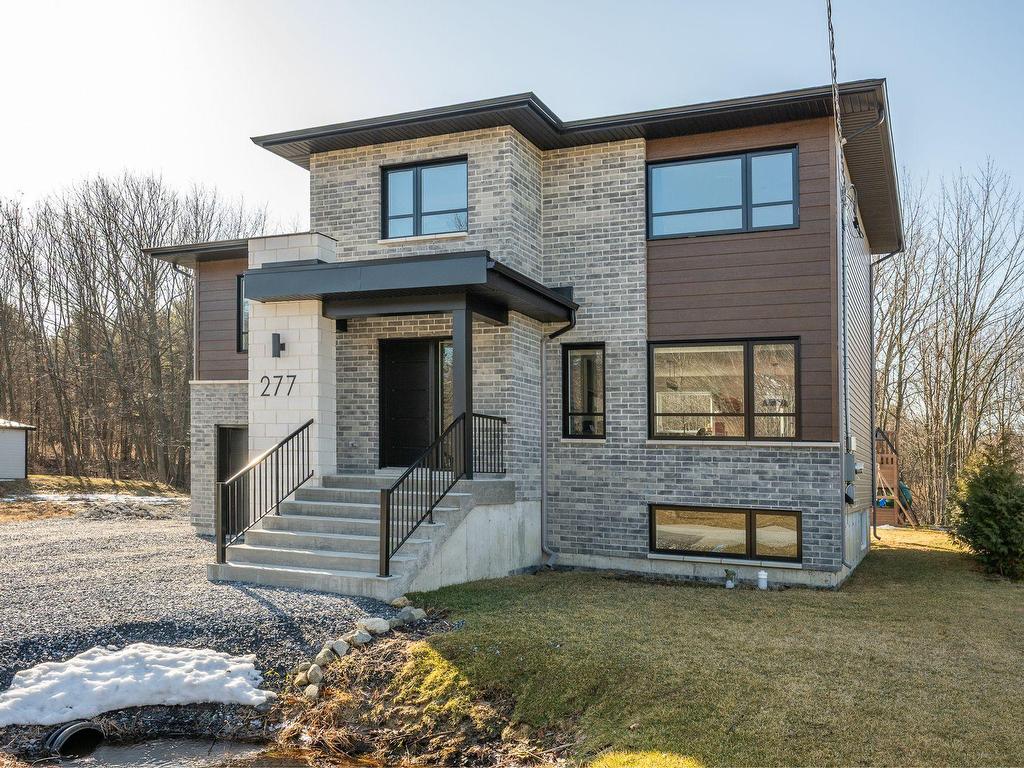 









277


51e Rue O.

,
Venise-en-Québec,




QC
J0J2K0

