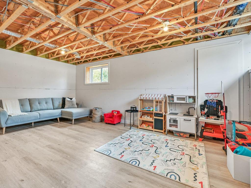 









277


51e Rue O.

,
Venise-en-Québec,




QC
J0J2K0


