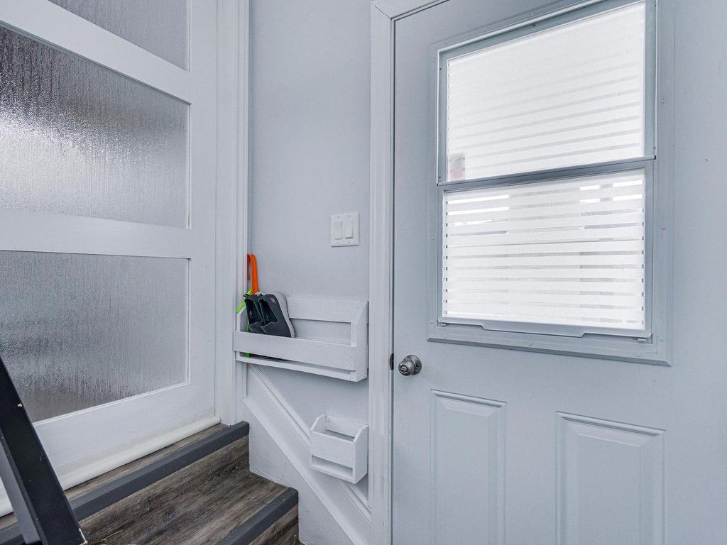 









121Z


Rue Pierre-Laporte

,
Gatineau (Buckingham),




QC
J8L1W5

