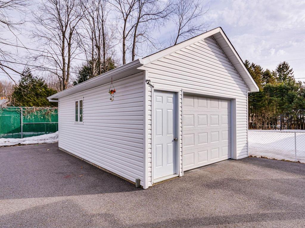 









121Z


Rue Pierre-Laporte

,
Gatineau (Buckingham),




QC
J8L1W5

