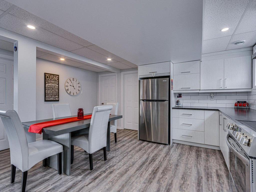 









121Z


Rue Pierre-Laporte

,
Gatineau (Buckingham),




QC
J8L1W5

