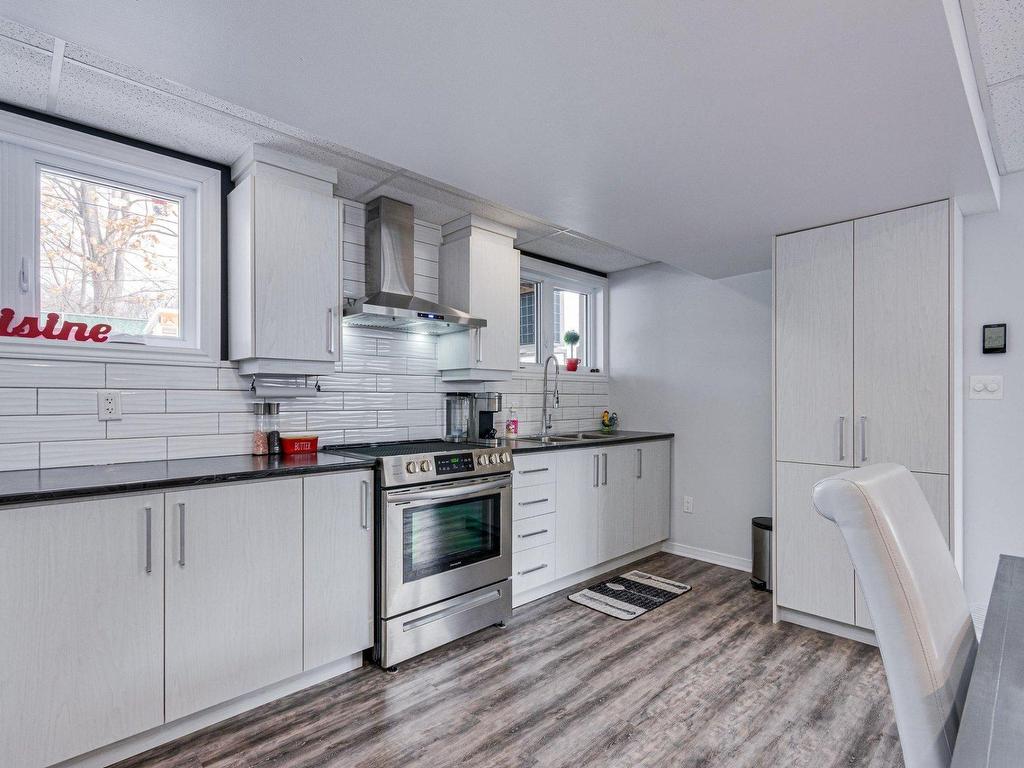 









121Z


Rue Pierre-Laporte

,
Gatineau (Buckingham),




QC
J8L1W5

