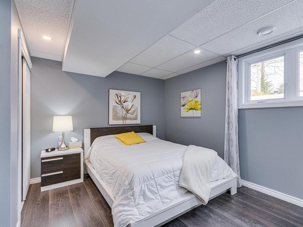 









121Z


Rue Pierre-Laporte

,
Gatineau (Buckingham),




QC
J8L1W5

