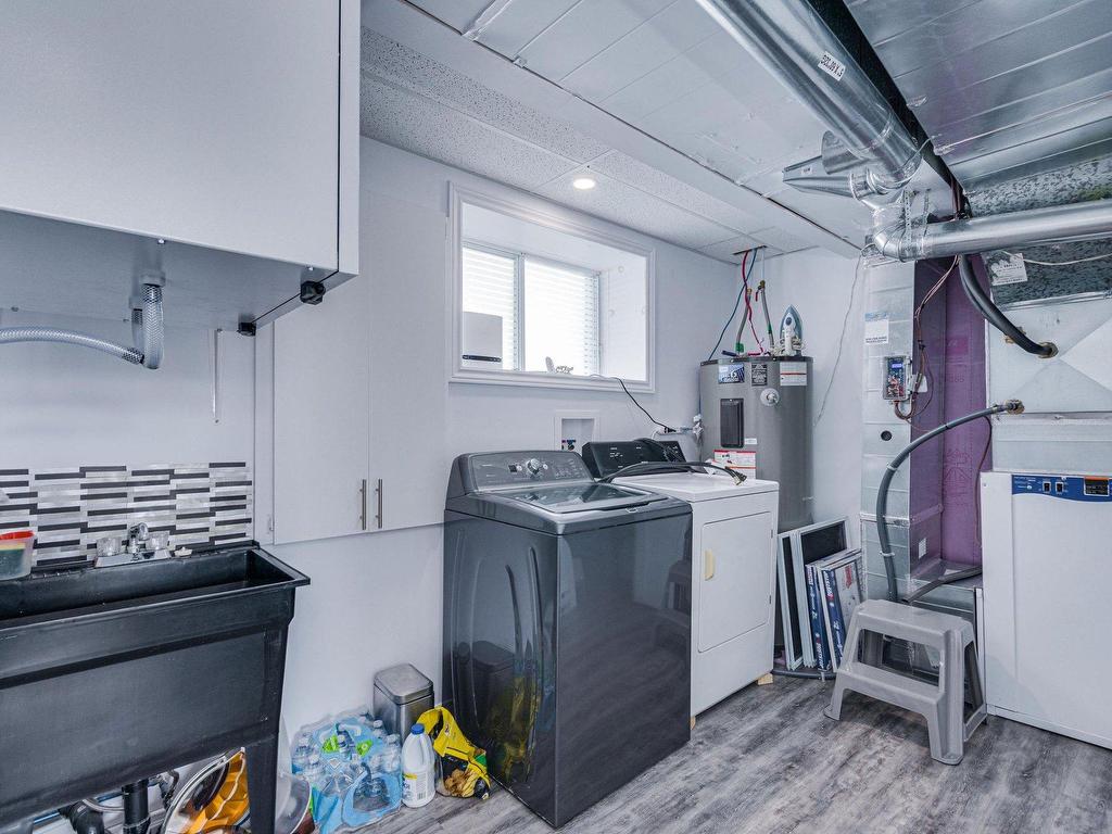 









121Z


Rue Pierre-Laporte

,
Gatineau (Buckingham),




QC
J8L1W5

