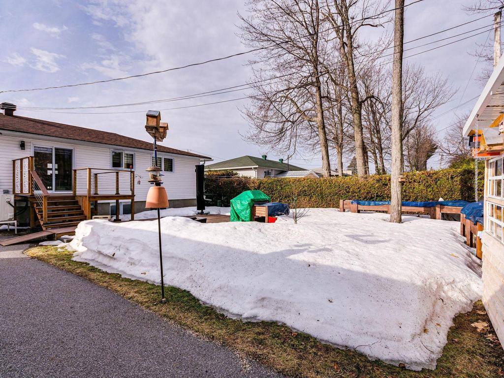 









121Z


Rue Pierre-Laporte

,
Gatineau (Buckingham),




QC
J8L1W5

