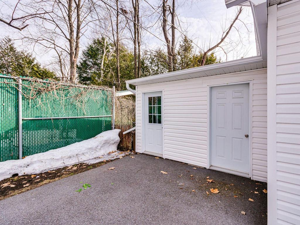 









121Z


Rue Pierre-Laporte

,
Gatineau (Buckingham),




QC
J8L1W5

