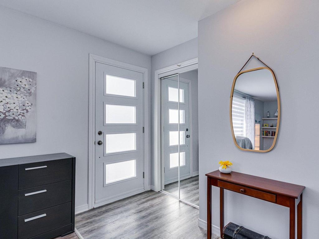 









121Z


Rue Pierre-Laporte

,
Gatineau (Buckingham),




QC
J8L1W5

