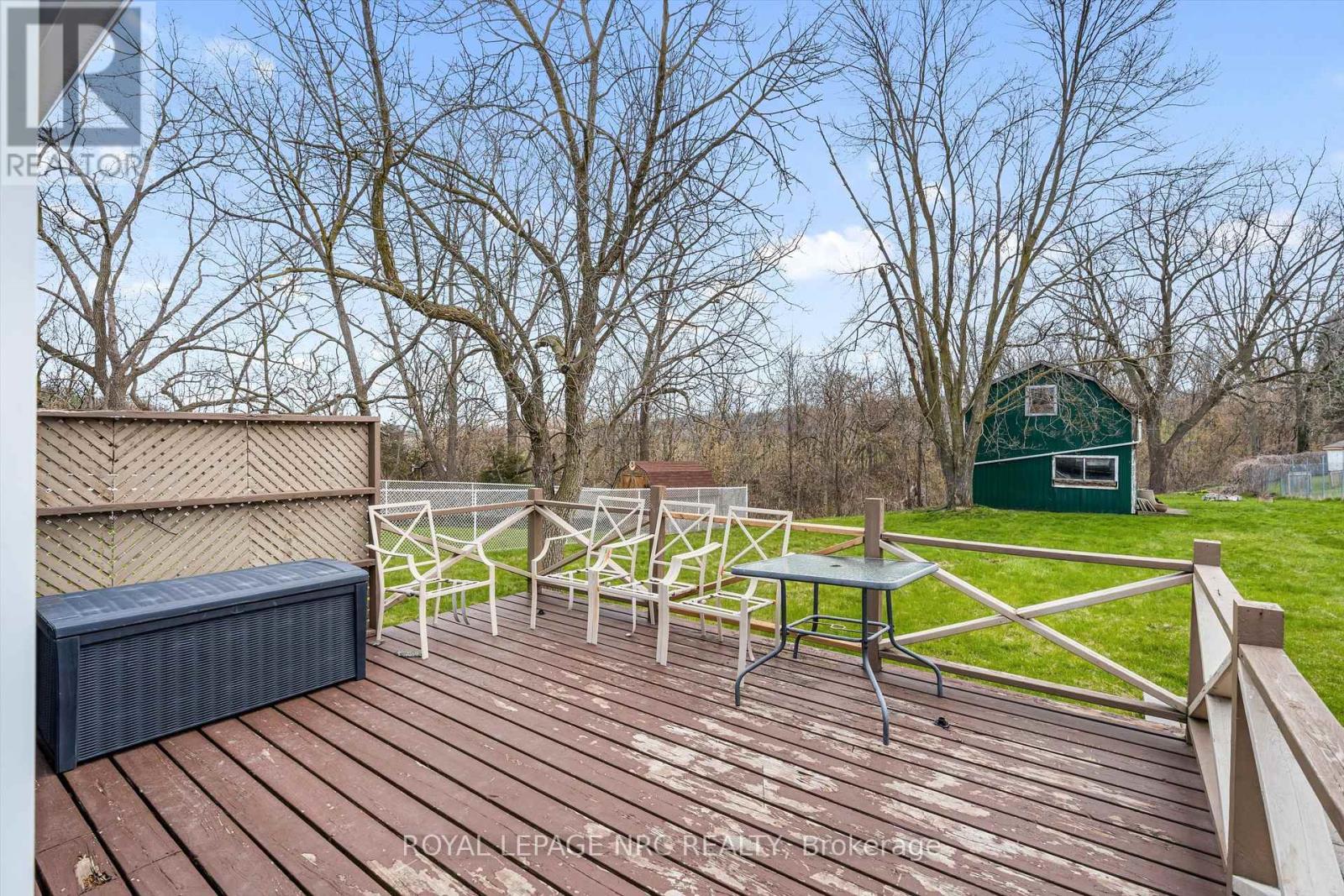 












3384 JOHNSON STREET

,
Lincoln (Lincoln-Jordan/Vineland),




Ontario
L0R2C0

