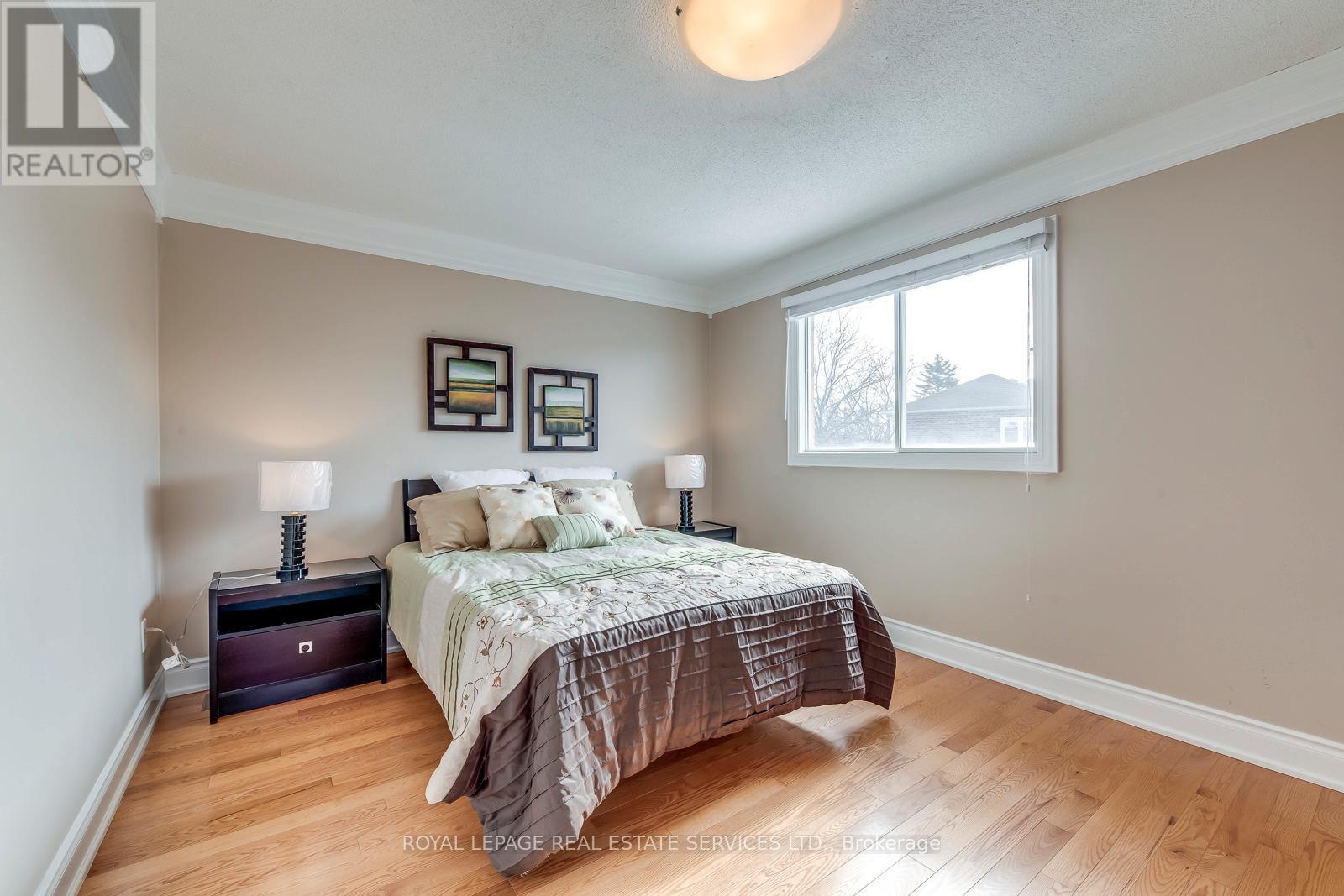 












5254 ASTWELL AVENUE

,
Mississauga,




Ontario
L5R3H8

