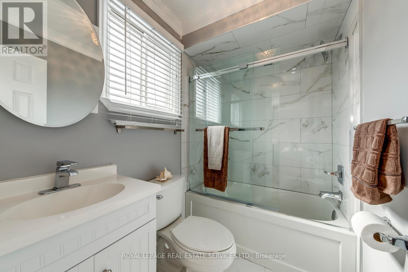 












5254 ASTWELL AVENUE

,
Mississauga,




Ontario
L5R3H8

