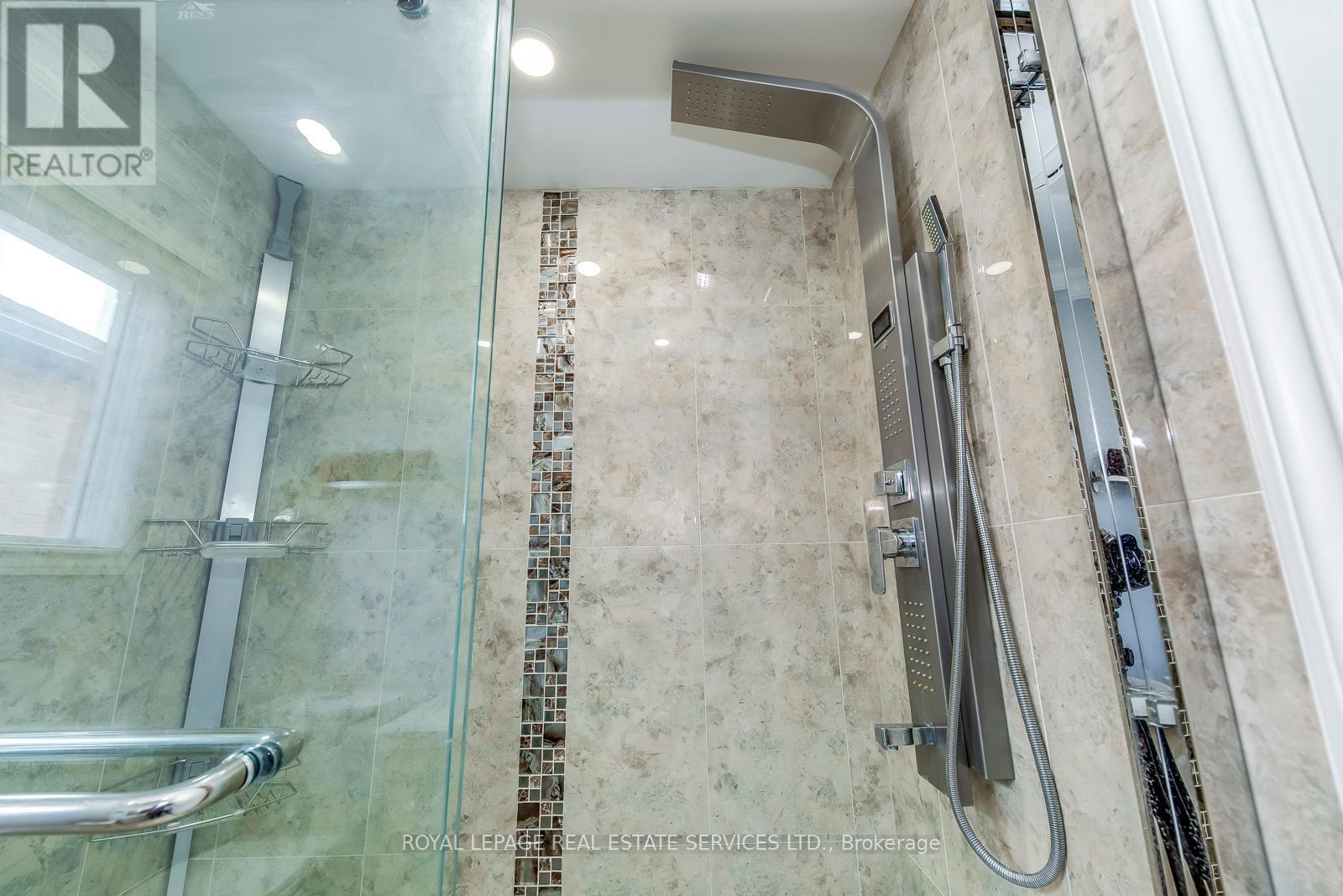 












5254 ASTWELL AVENUE

,
Mississauga,




Ontario
L5R3H8

