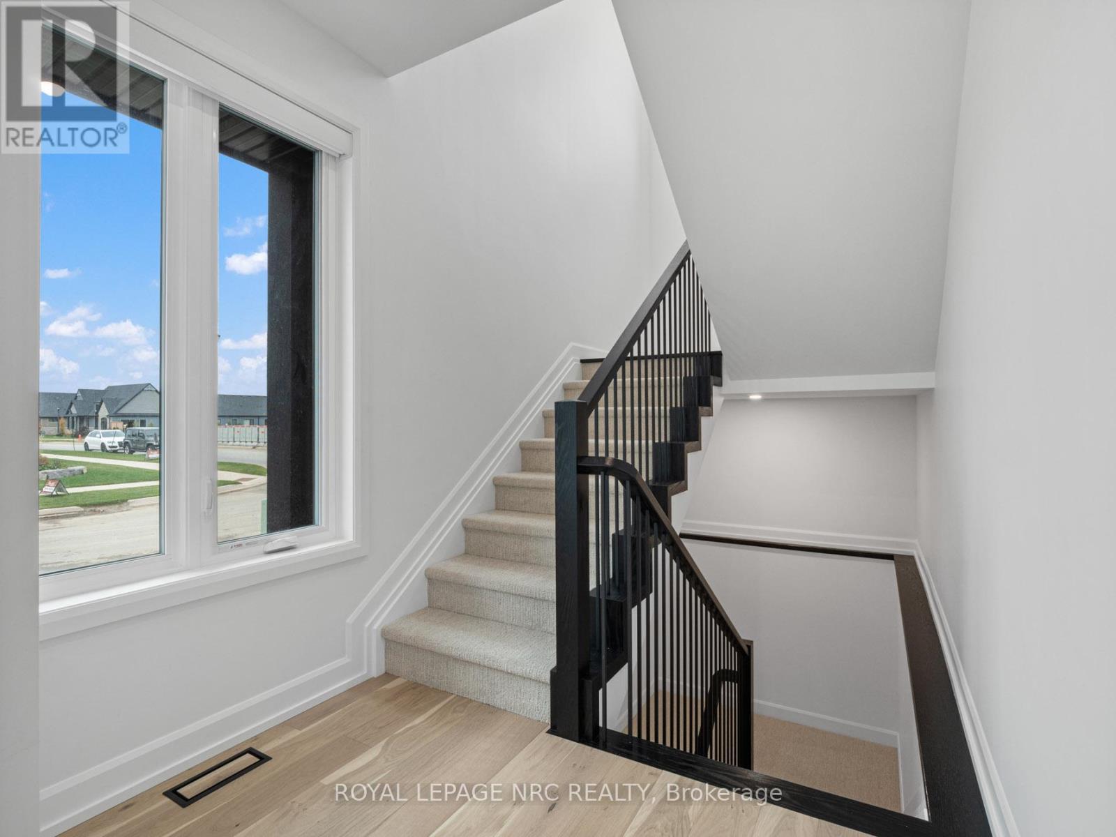 












200 KLAGER AVENUE

,
Pelham (Fonthill),




Ontario
L0S1E6

