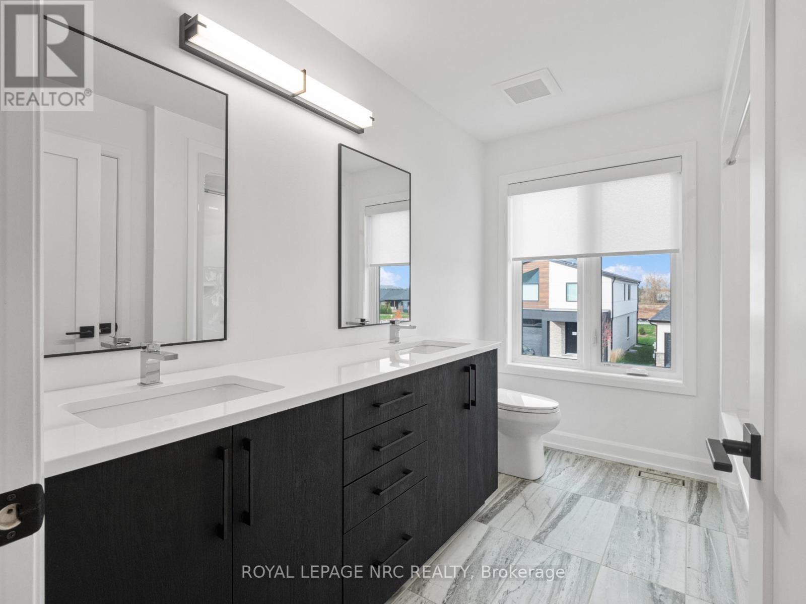 












200 KLAGER AVENUE

,
Pelham (Fonthill),




Ontario
L0S1E6

