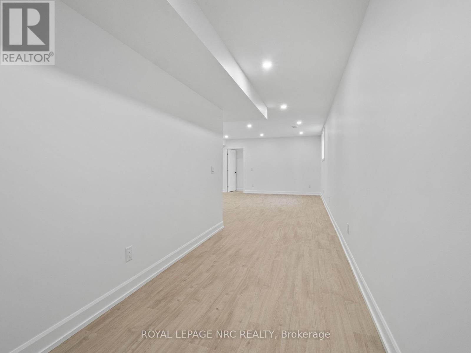 












200 KLAGER AVENUE

,
Pelham (Fonthill),




Ontario
L0S1E6

