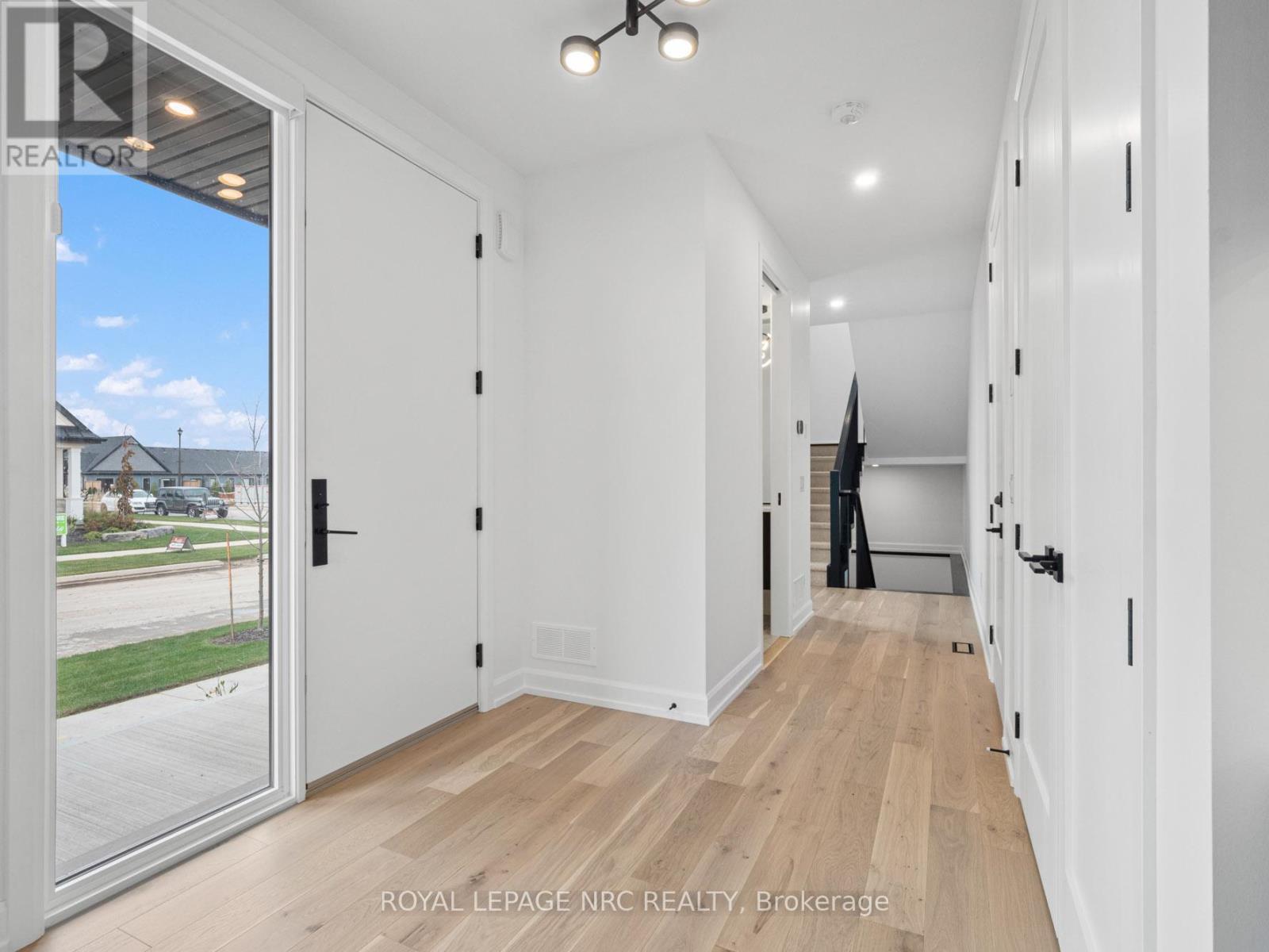 












200 KLAGER AVENUE

,
Pelham (Fonthill),




Ontario
L0S1E6

