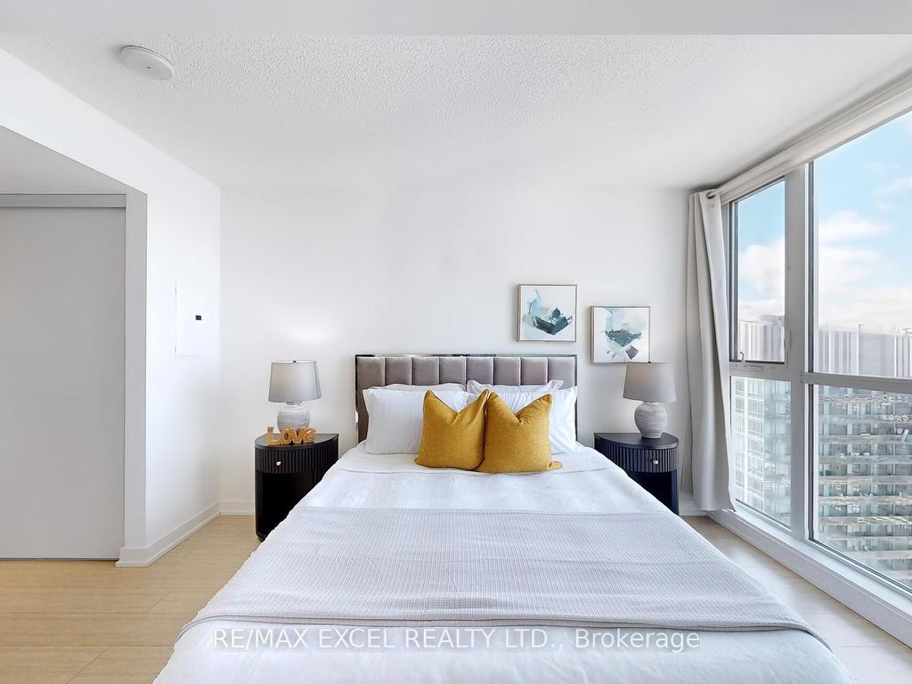 









85


Queens Wharf

Road, 3911,
Toronto,




ON
M5V 0J9

