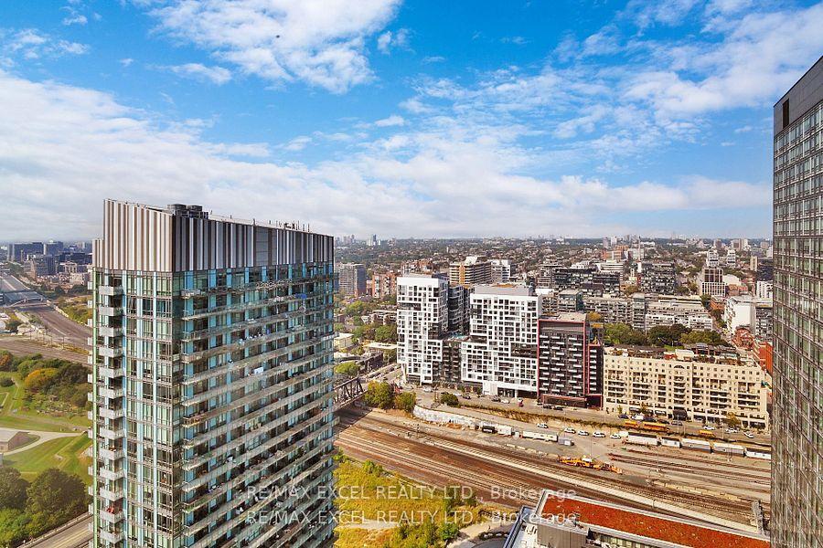 









85


Queens Wharf

Road, 3911,
Toronto,




ON
M5V 0J9

