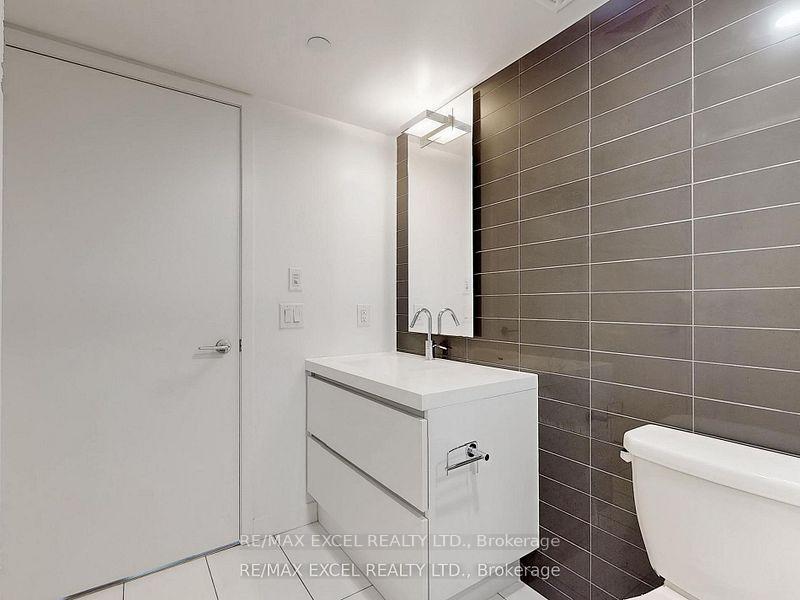 









85


Queens Wharf

Road, 3911,
Toronto,




ON
M5V 0J9

