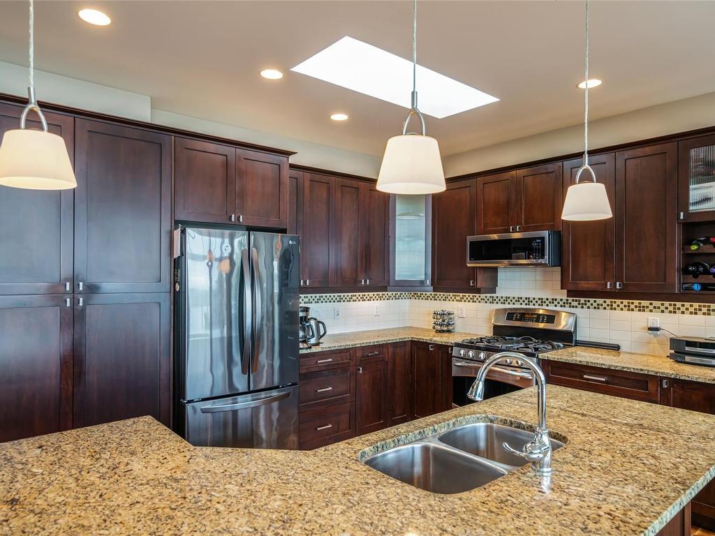 









626


Farrell

Rd, 3,
Ladysmith,




BC
V9G 0A2

