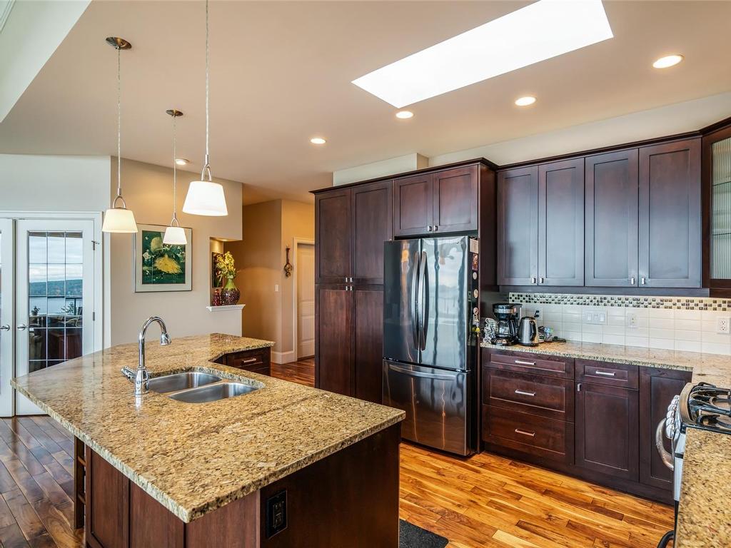 









626


Farrell

Rd, 3,
Ladysmith,




BC
V9G 0A2

