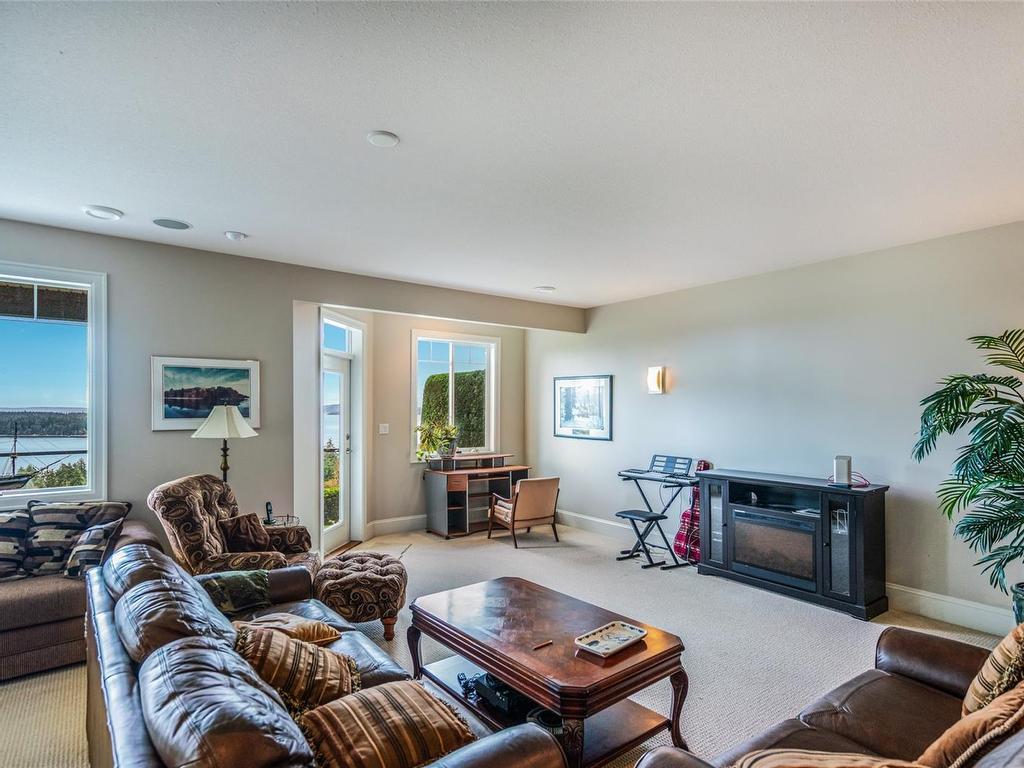 









626


Farrell

Rd, 3,
Ladysmith,




BC
V9G 0A2

