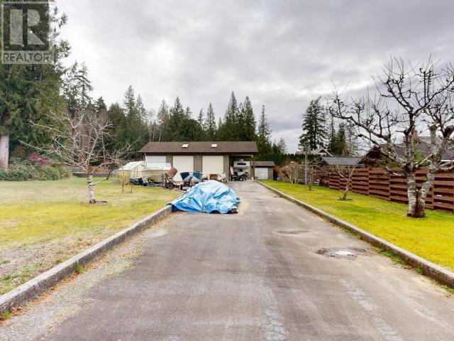 












3700 MACKENZIE AVE

,
Powell River,




British Columbia
