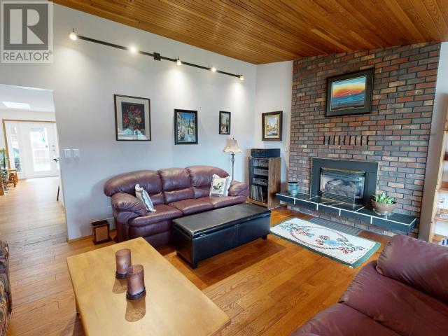 












3700 MACKENZIE AVE

,
Powell River,




British Columbia

