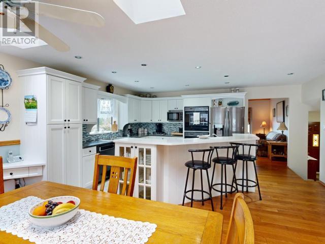 












3700 MACKENZIE AVE

,
Powell River,




British Columbia
