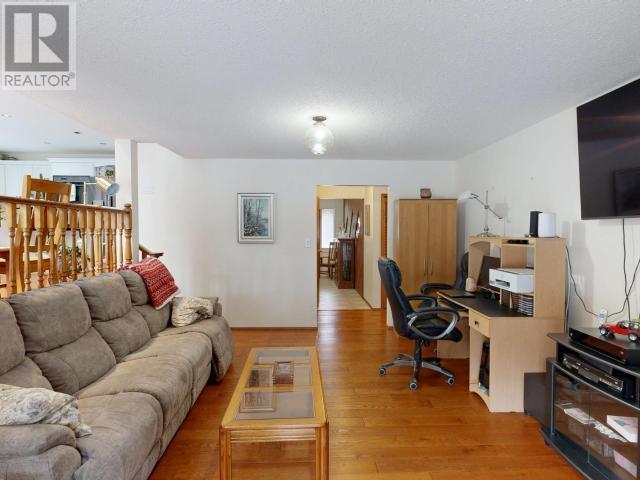 












3700 MACKENZIE AVE

,
Powell River,




British Columbia
