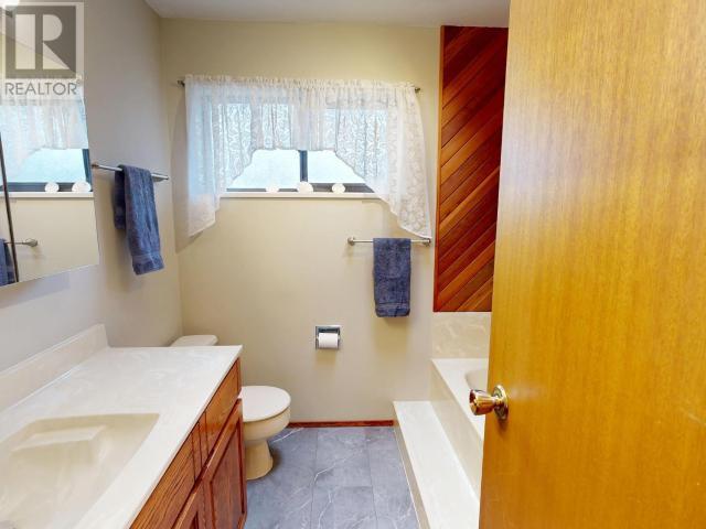 












3700 MACKENZIE AVE

,
Powell River,




British Columbia
