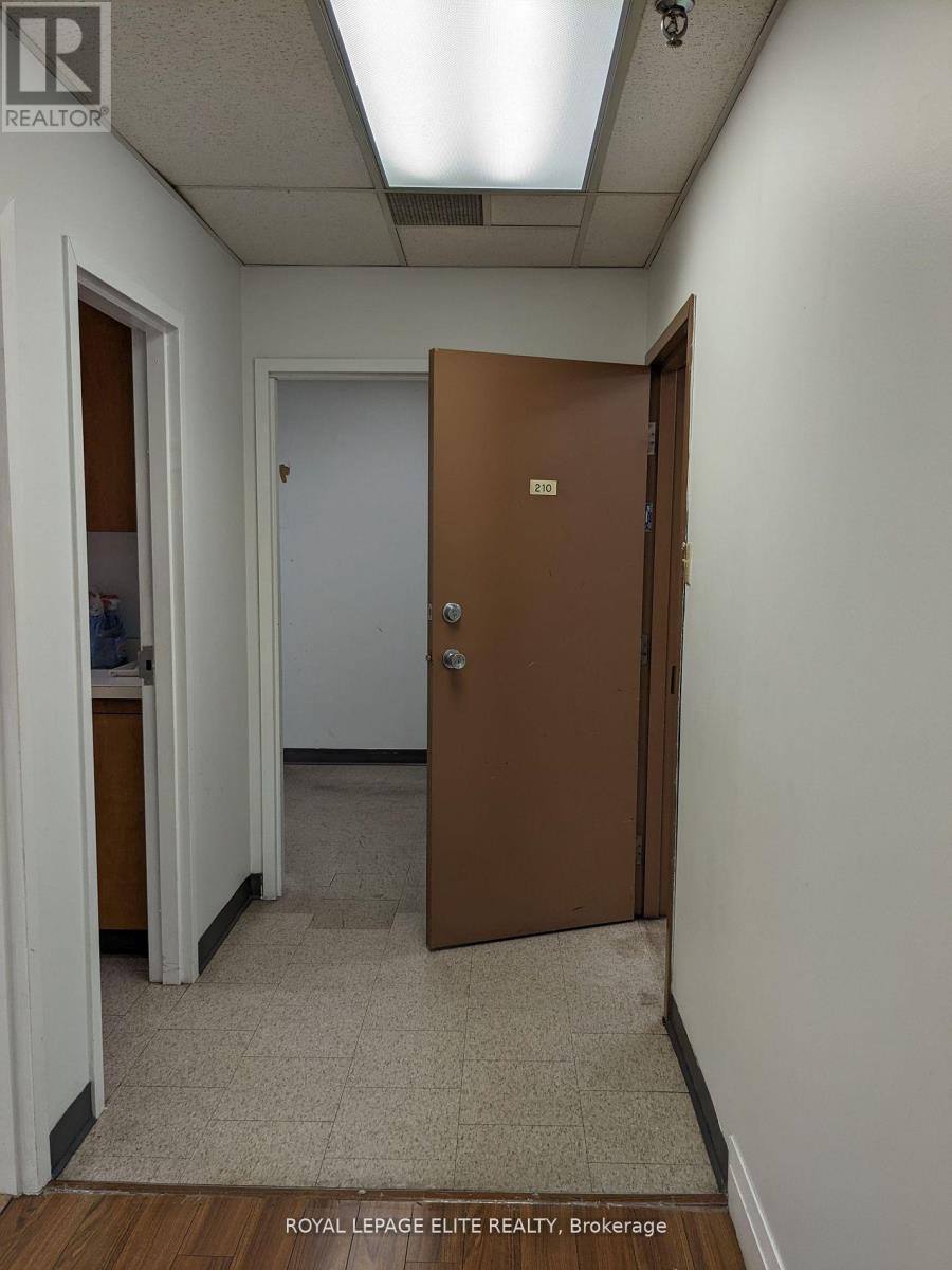 












210 - 1150 EGLINTON AVENUE

,
Mississauga,




Ontario
L4W2M6

