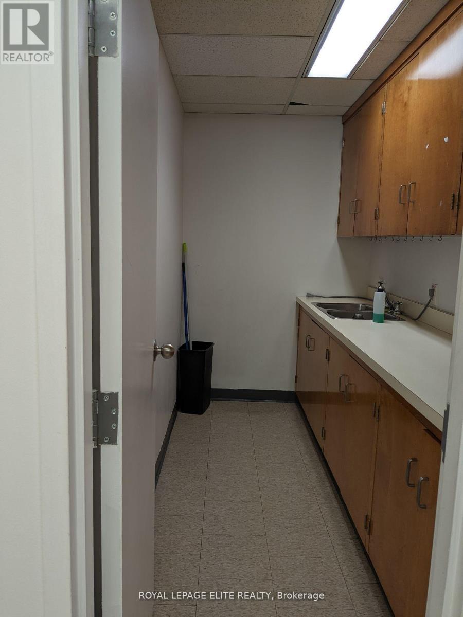 












210 - 1150 EGLINTON AVENUE

,
Mississauga,




Ontario
L4W2M6

