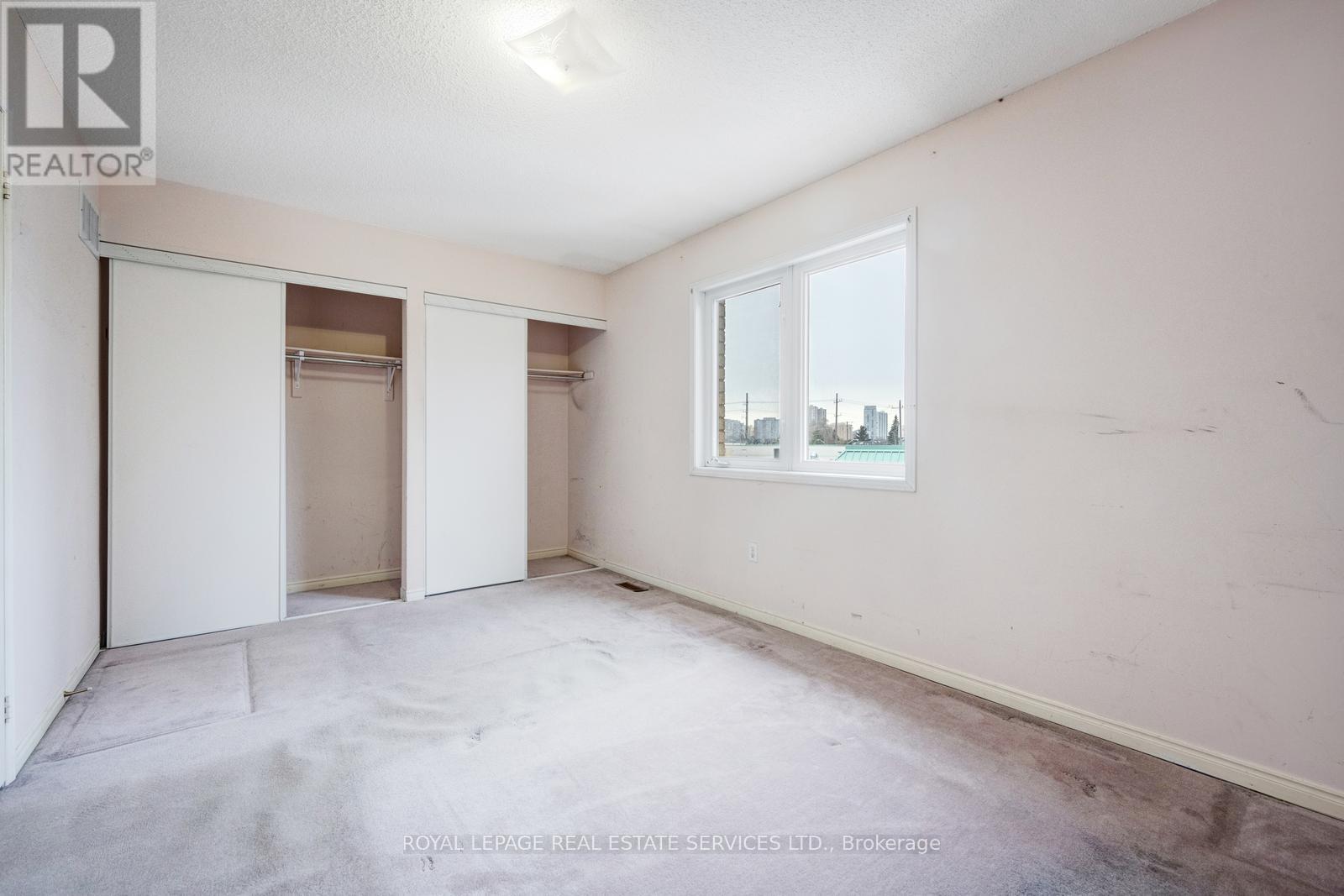 












245 TOUCHSTONE DRIVE

,
Toronto,




Ontario
M6M5J7


