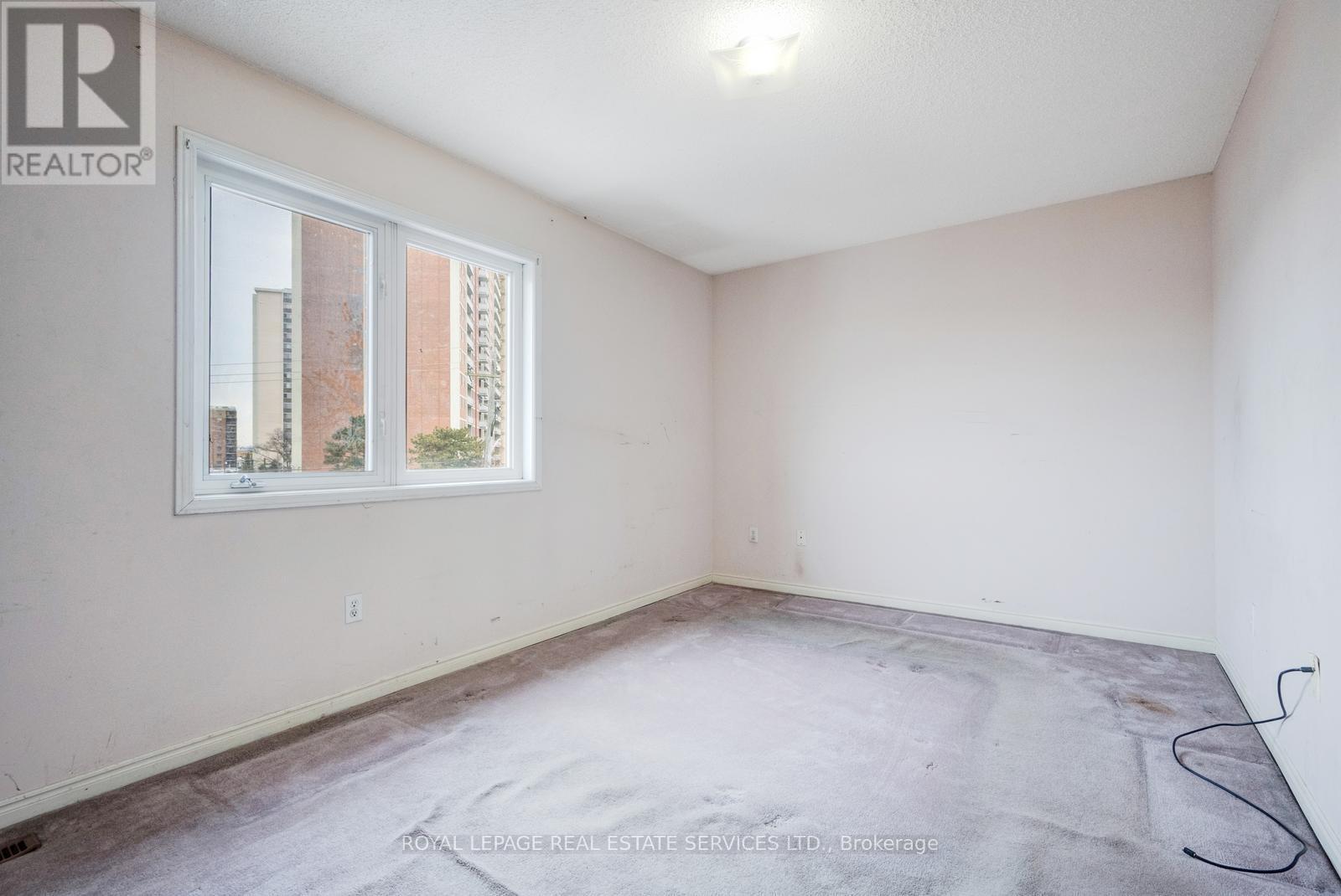 












245 TOUCHSTONE DRIVE

,
Toronto,




Ontario
M6M5J7

