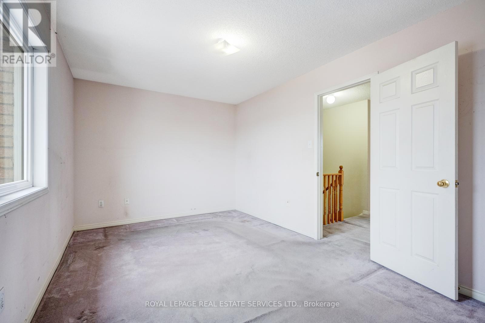 












245 TOUCHSTONE DRIVE

,
Toronto,




Ontario
M6M5J7

