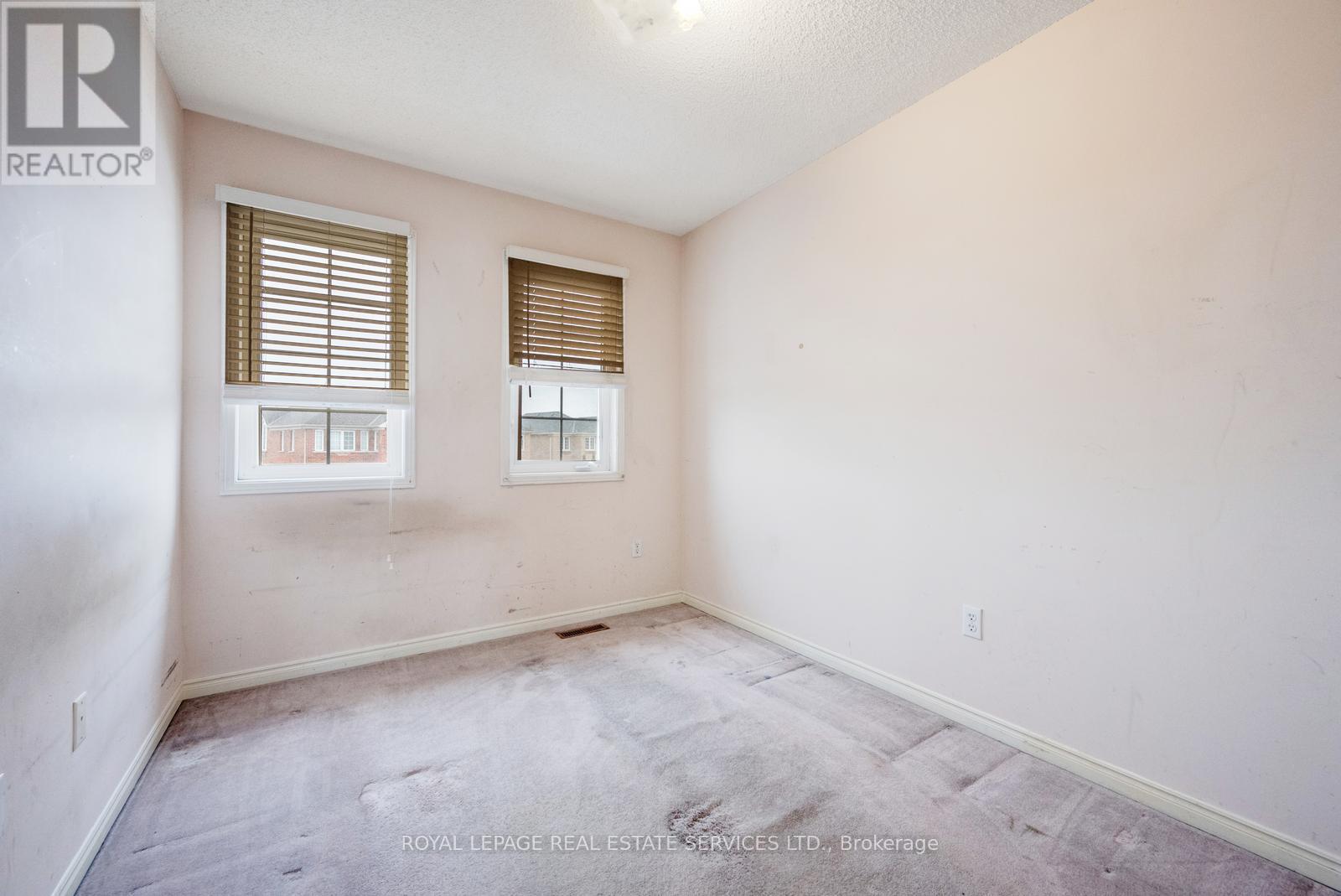 












245 TOUCHSTONE DRIVE

,
Toronto,




Ontario
M6M5J7

