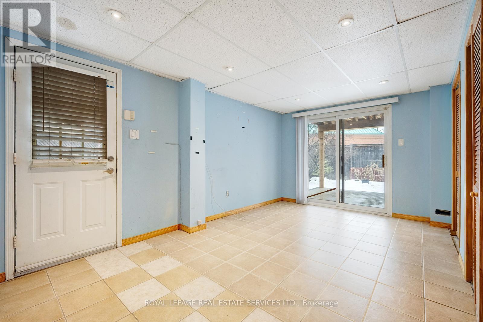 












245 TOUCHSTONE DRIVE

,
Toronto,




Ontario
M6M5J7

