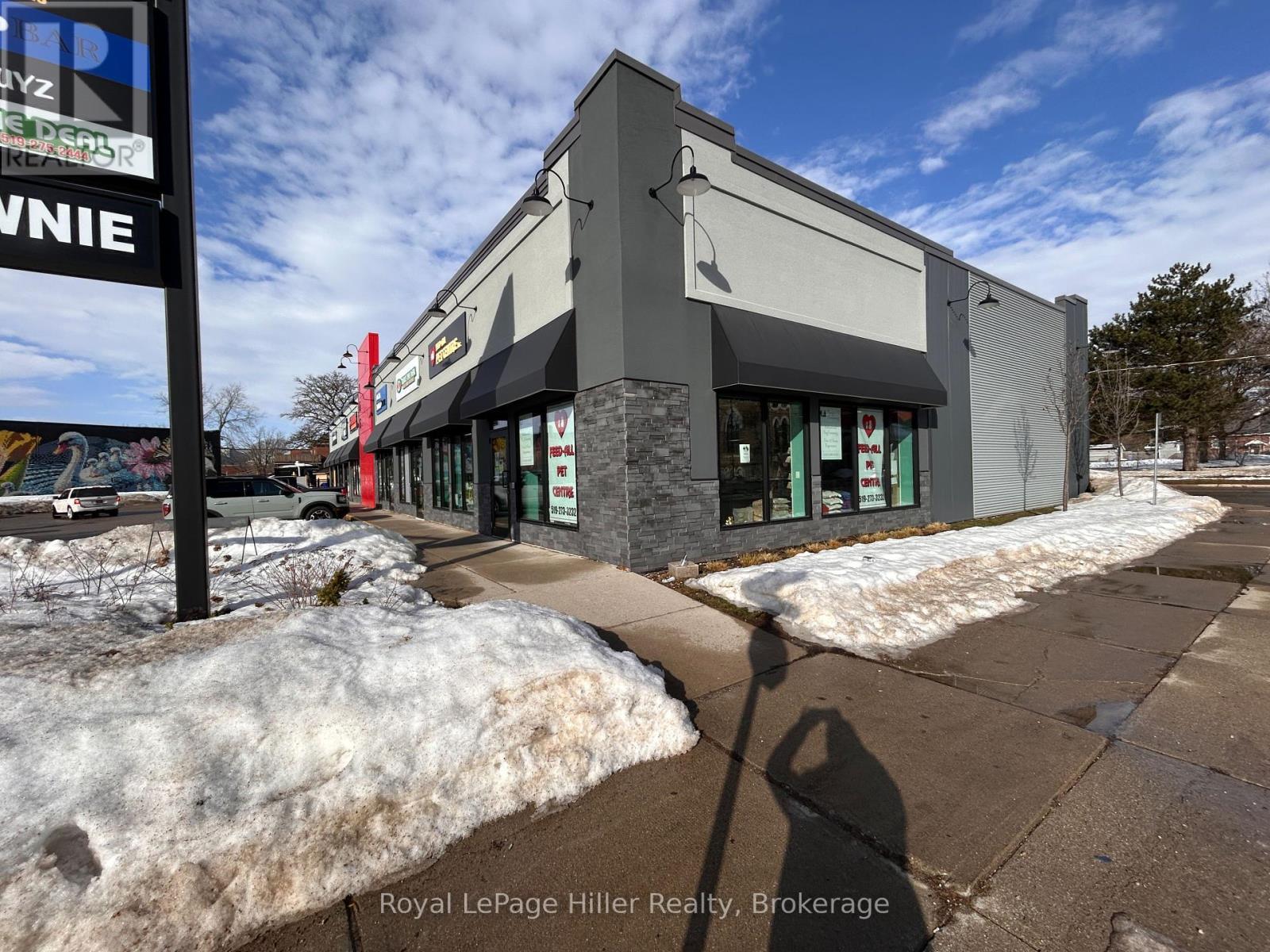 












165 DOWNIE STREET

,
Stratford,




Ontario
N5A1X2


