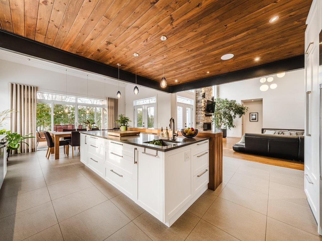 









137


Rue Forbin-Janson

,
Mont-Saint-Hilaire,




QC
J3H6L9

